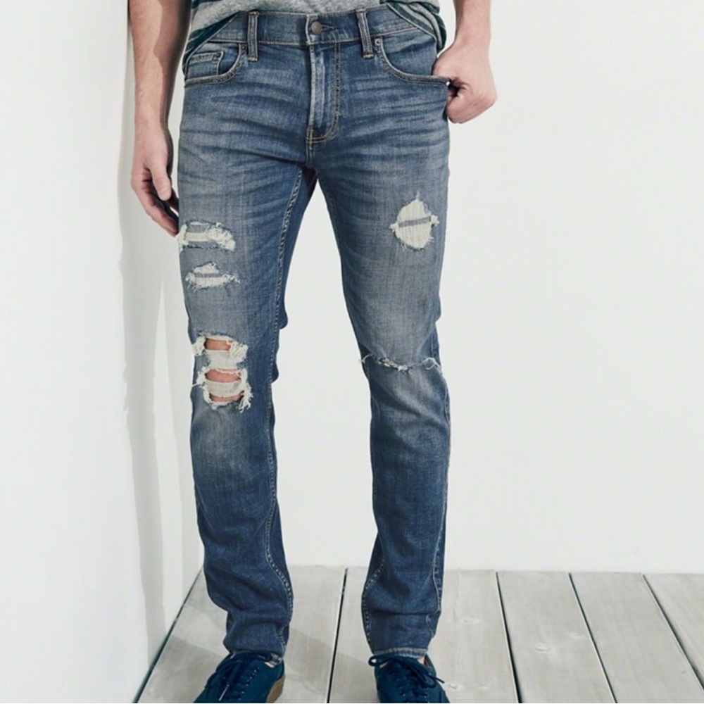 Hollister | Distressed wash skinny jeans